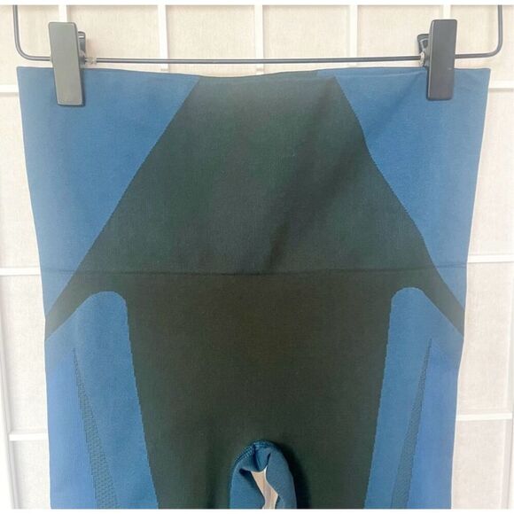 LNDR "All Seasons" Compression High Waisted Active Leggings XS/S excellent condi - Picture 12 of 14